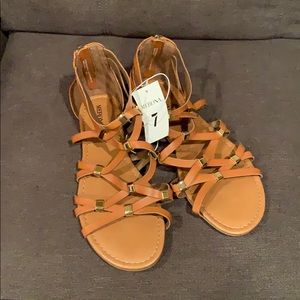 New with tags brown Merona sandals